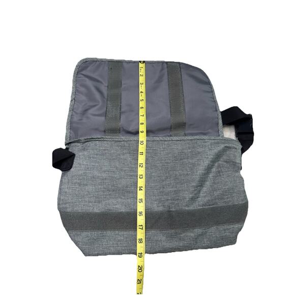 Journeyman Messenger Bag Men's Gray Cell Pocket Flap Closure Shoulder Strap NWT - Picture 10 of 11